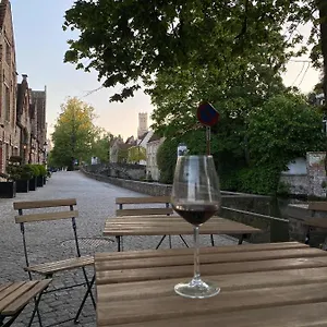 Oda ve Kahvaltı Canal, Brugge